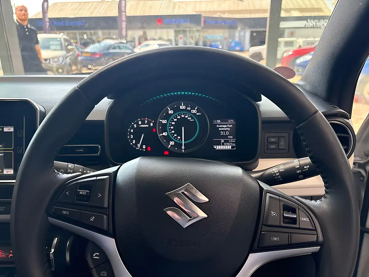 Used 2018 Suzuki Ignis SZ5 White - Interior and Exterior details 17