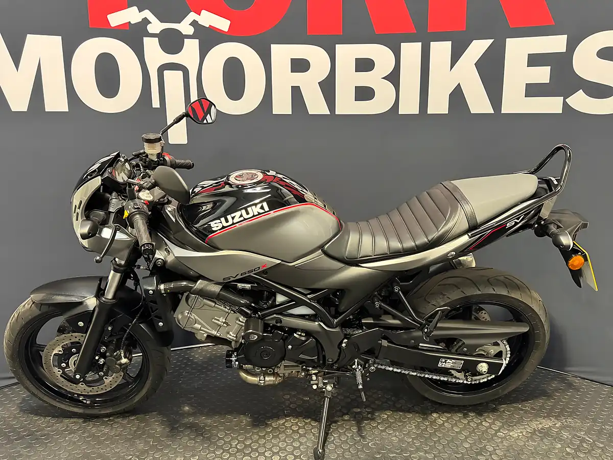 Used 2018 Suzuki SV650 X - Interior and Exterior details 4