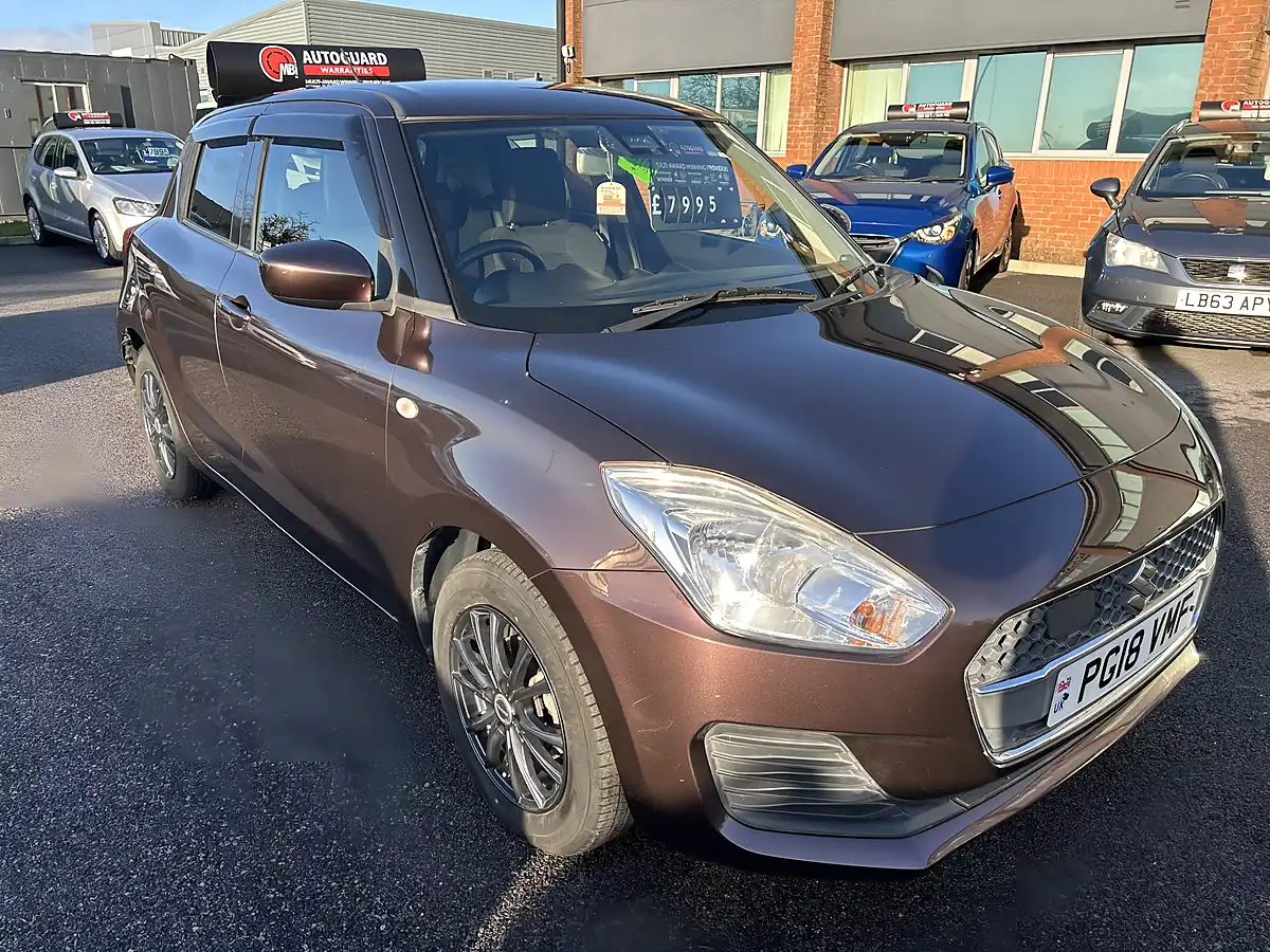 Used 2018 Suzuki Swift Brown - Front View