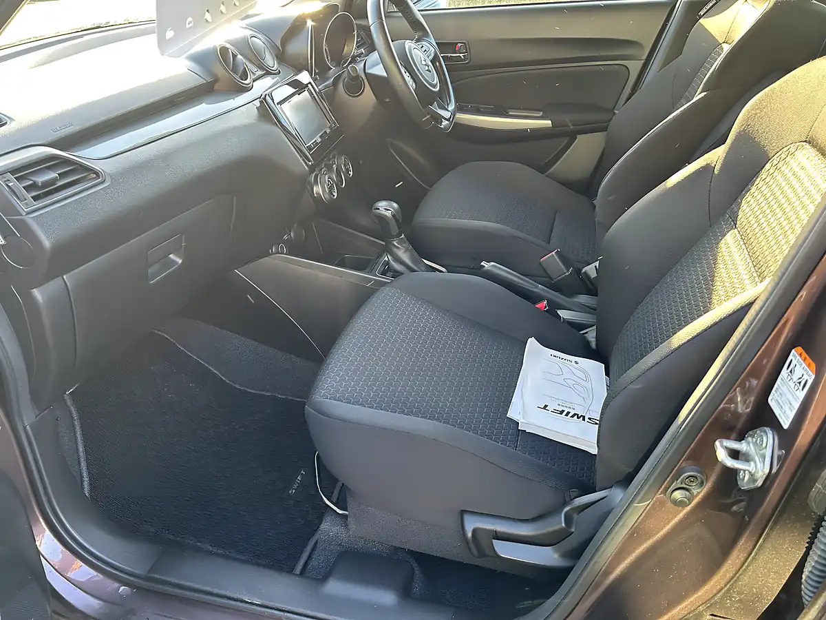 Used 2018 Suzuki Swift Brown - Interior and Exterior details 12