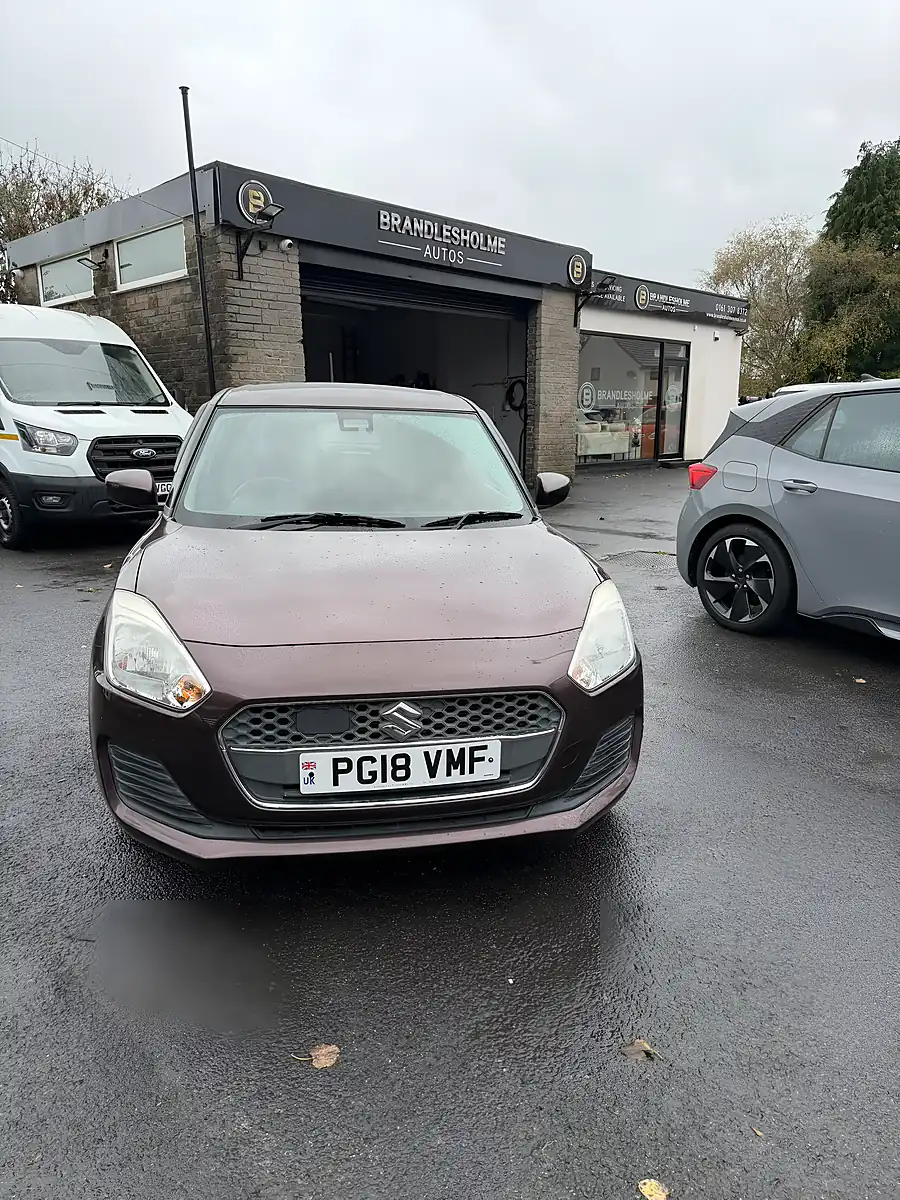 Used 2018 Suzuki Swift Brown - Interior and Exterior details 3