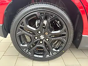 Used 2018 Suzuki Swift Sport Red - Interior and Exterior details 7