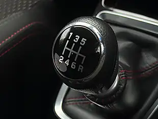 Used 2018 Suzuki Swift Sport White - Interior and Exterior details 16
