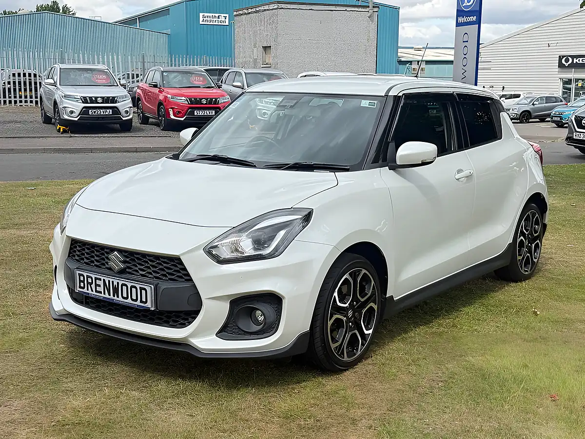 Used 2018 Suzuki Swift Sport White - Interior and Exterior details 3