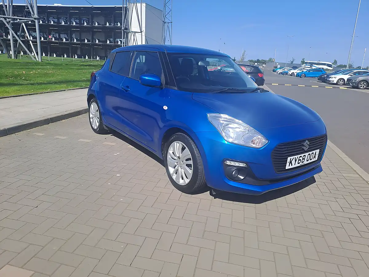 Used 2018 Suzuki Swift Sz-T Blue - Interior and Exterior details 13