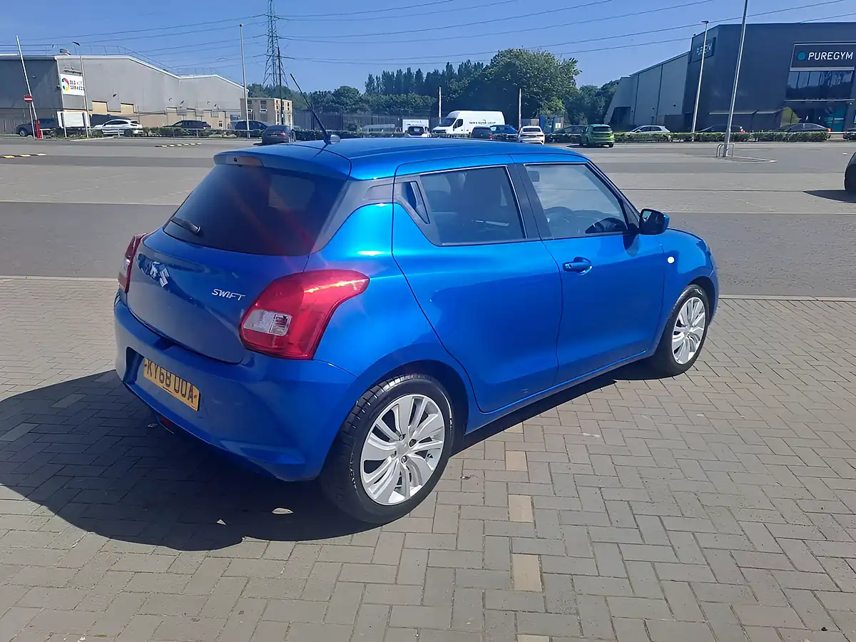 Used 2018 Suzuki Swift Sz-T Blue - Interior and Exterior details 17