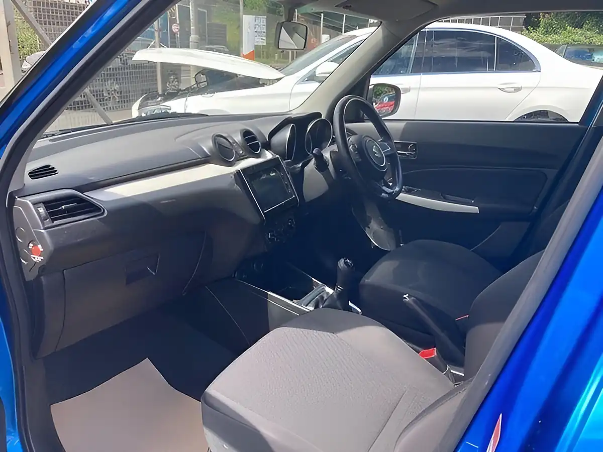 Used 2018 Suzuki Swift Sz-T Blue - Interior and Exterior details 2