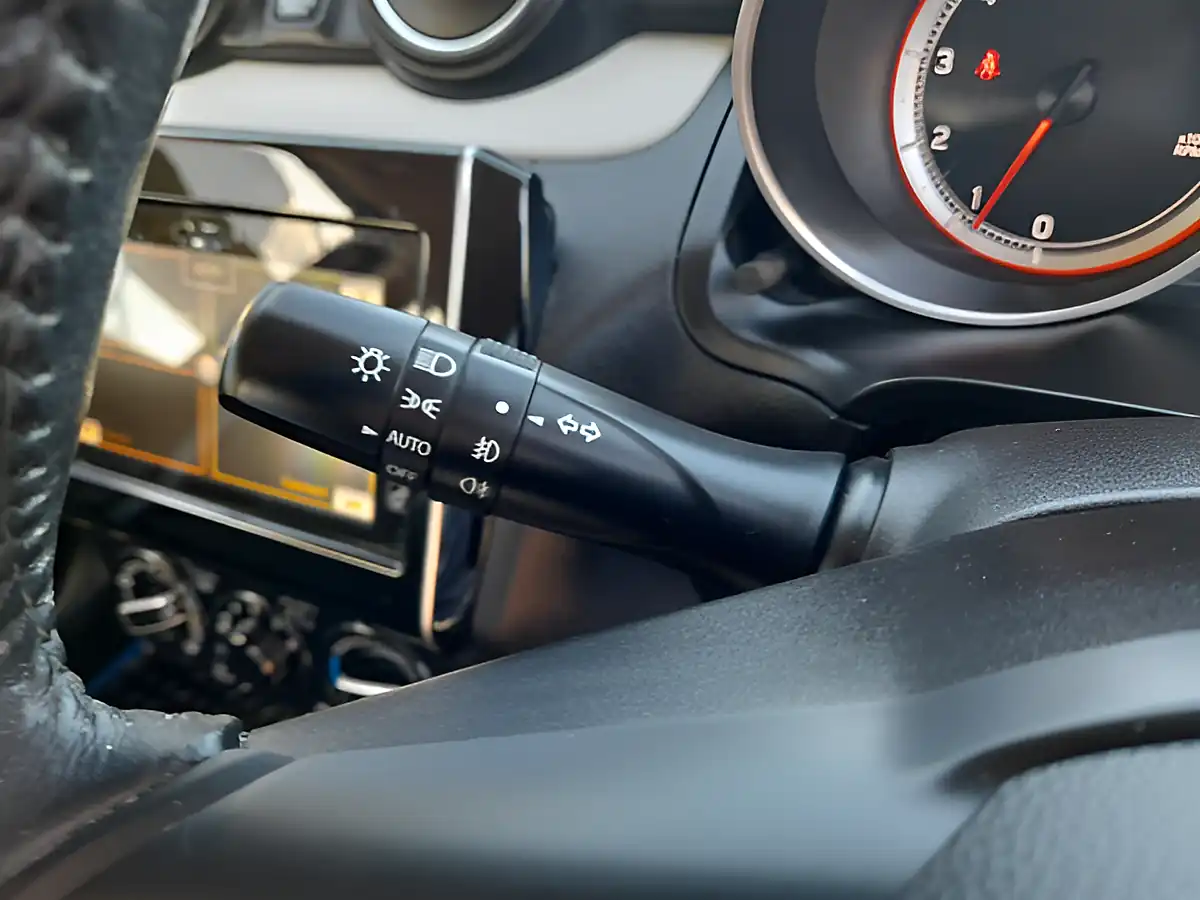 Used 2018 Suzuki Swift Sz-T Grey/Black - Interior and Exterior details 17