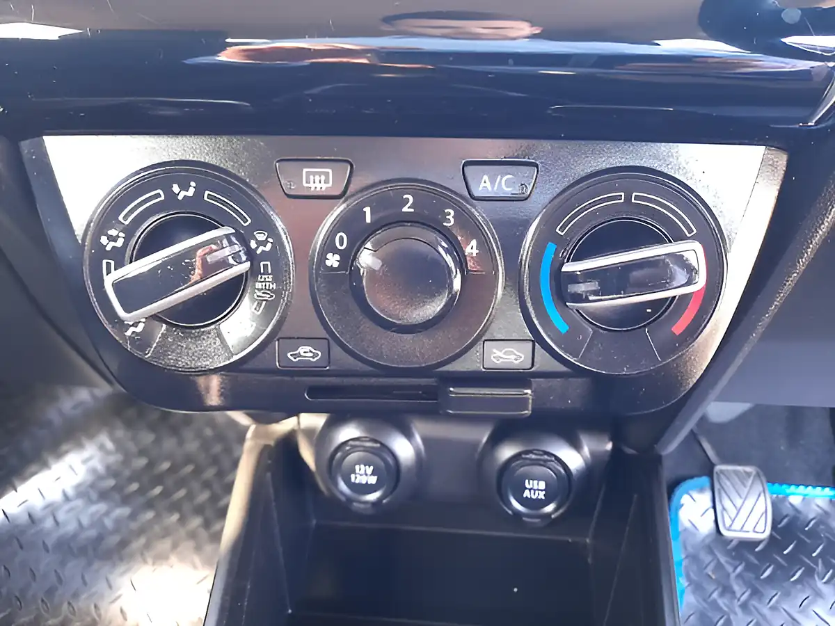 Used 2018 Suzuki Swift Sz-T Grey/Black - Interior and Exterior details 20