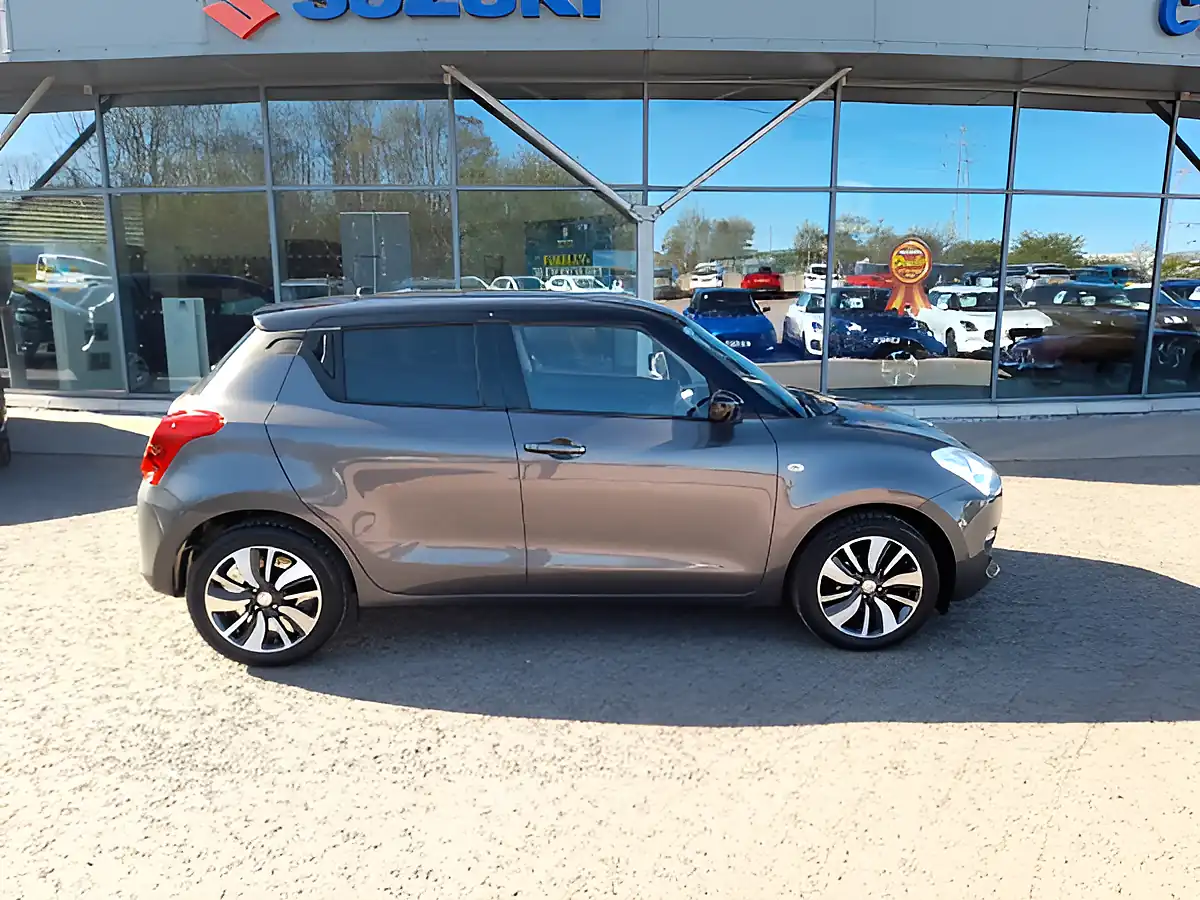 Used 2018 Suzuki Swift Sz-T Grey/Black - Interior and Exterior details 9