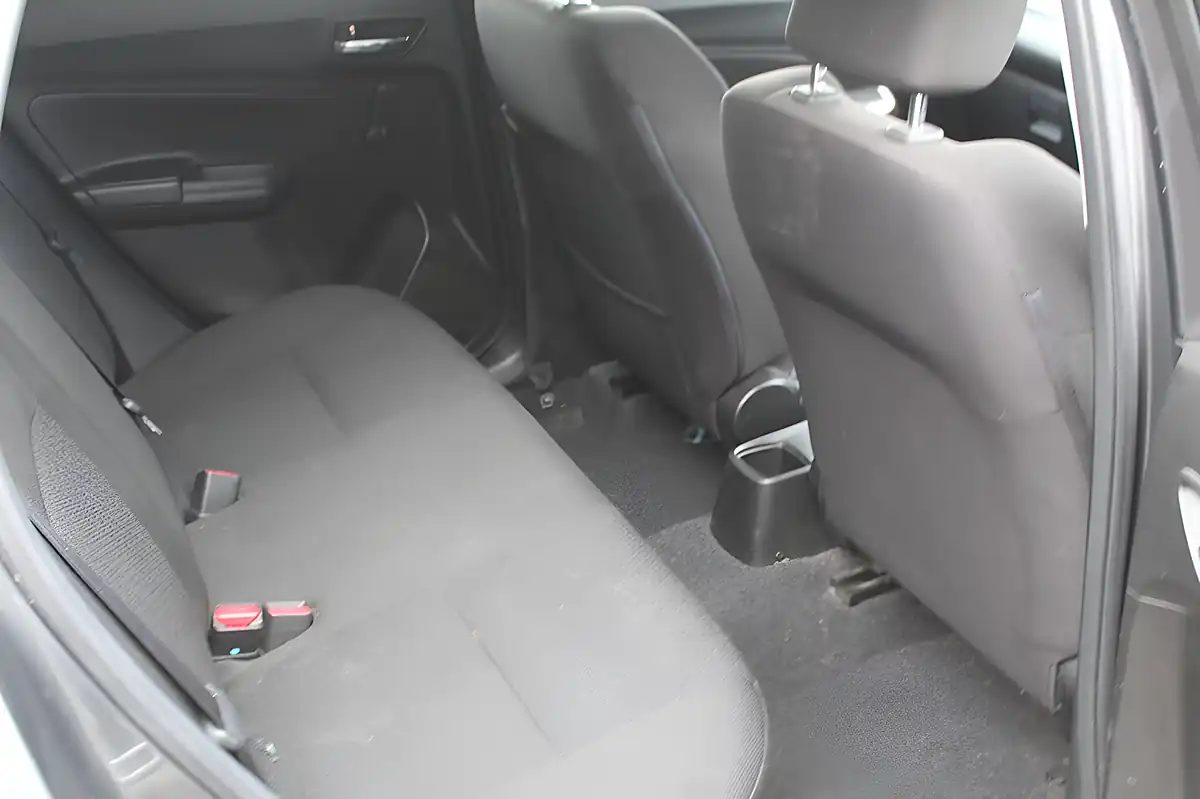 Used 2018 Suzuki Swift Sz-T Grey - Interior and Exterior details 4