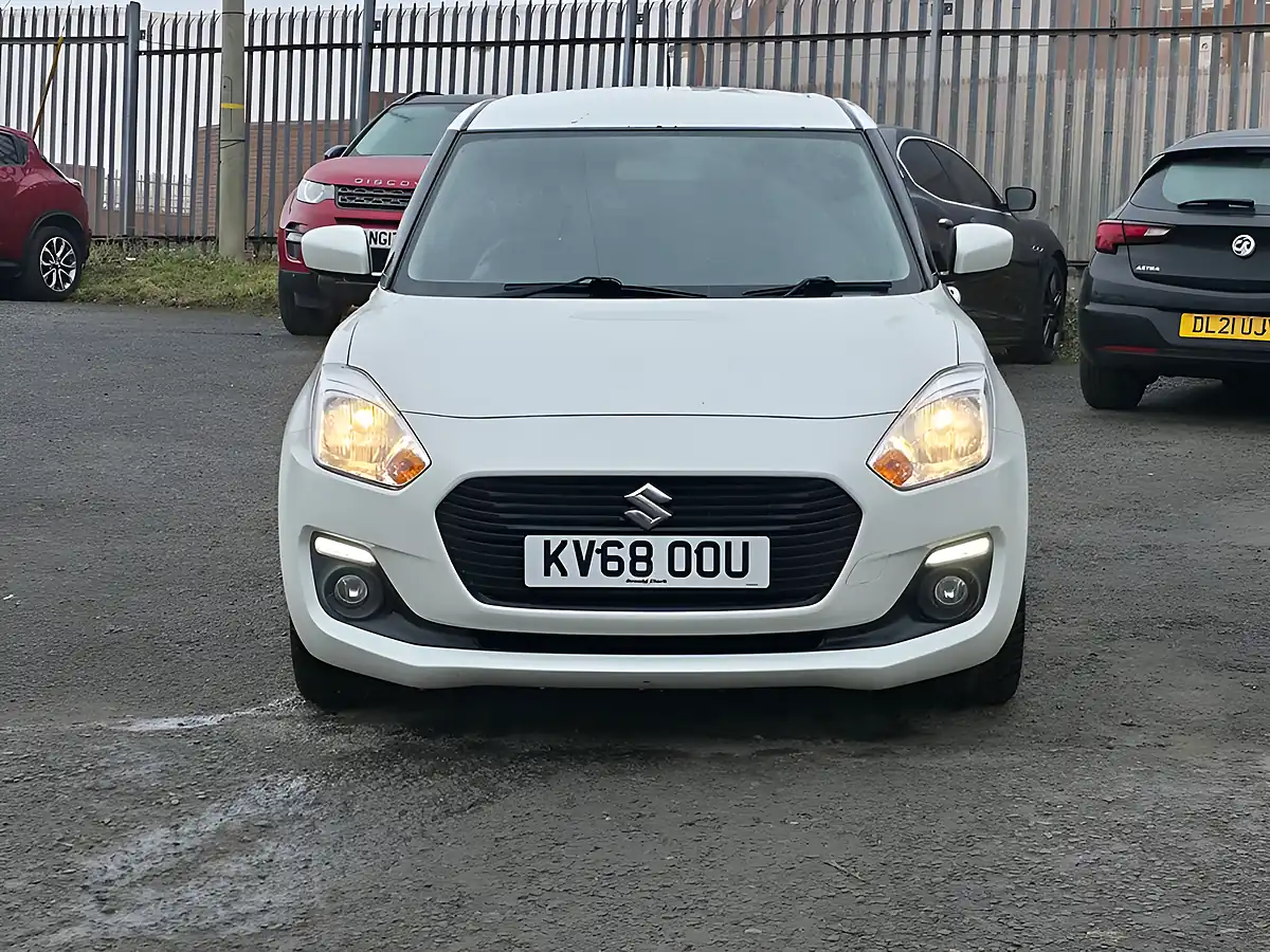 Used 2018 Suzuki Swift Sz-T White - Interior and Exterior details 3