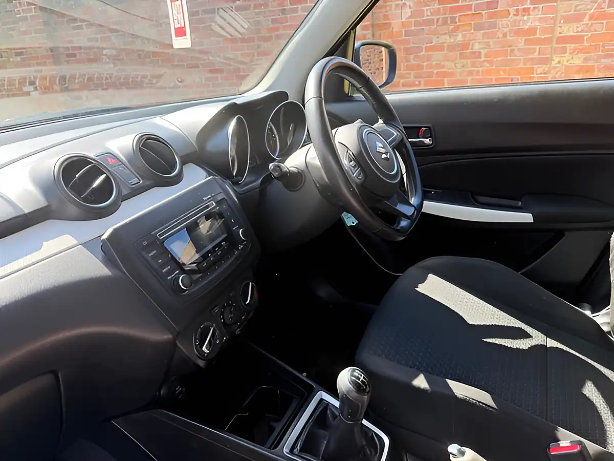 Used 2018 Suzuki Swift SZ3 Silver - Interior and Exterior details 15