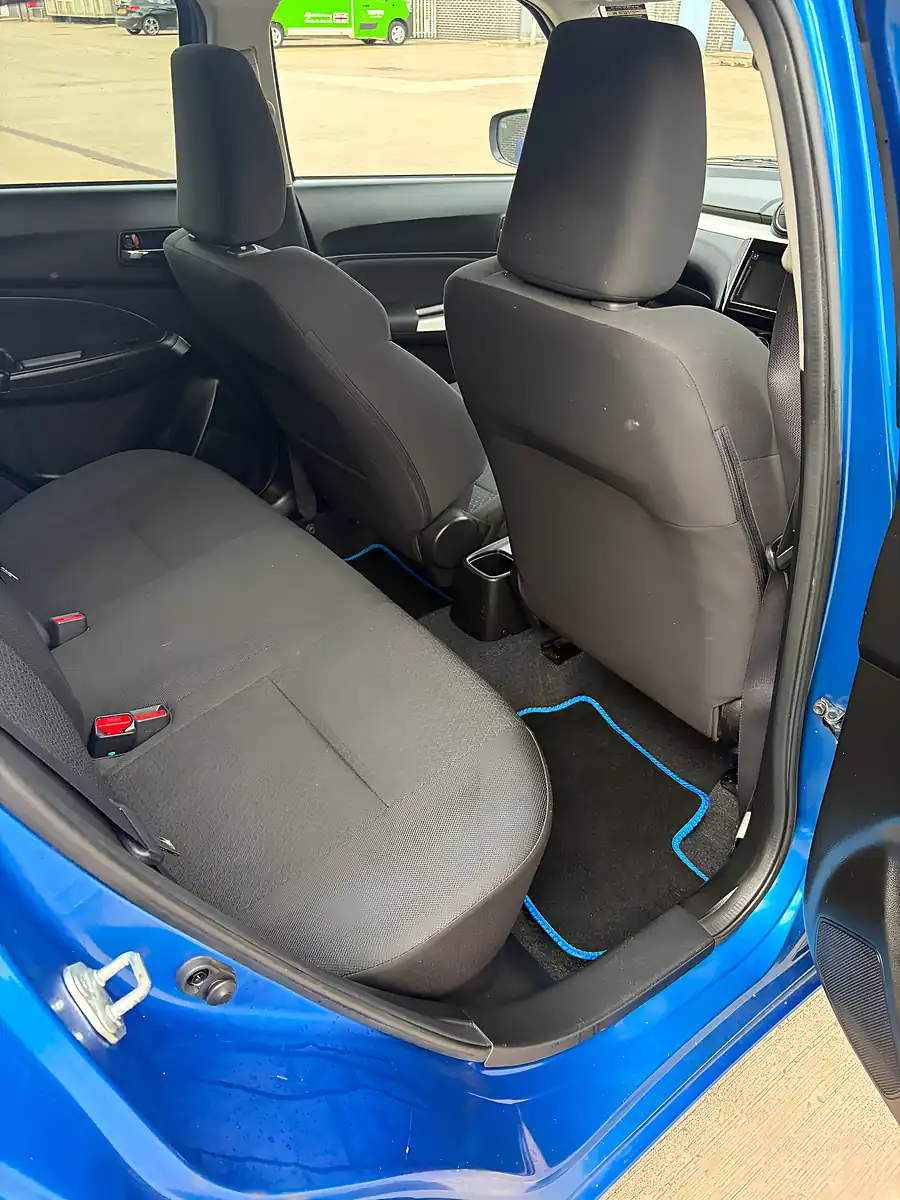 Used 2018 Suzuki Swift SZ5 Blue - Interior and Exterior details 8