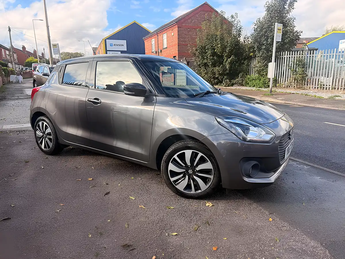 Used 2018 Suzuki Swift SZ5 Grey - Interior and Exterior details 3
