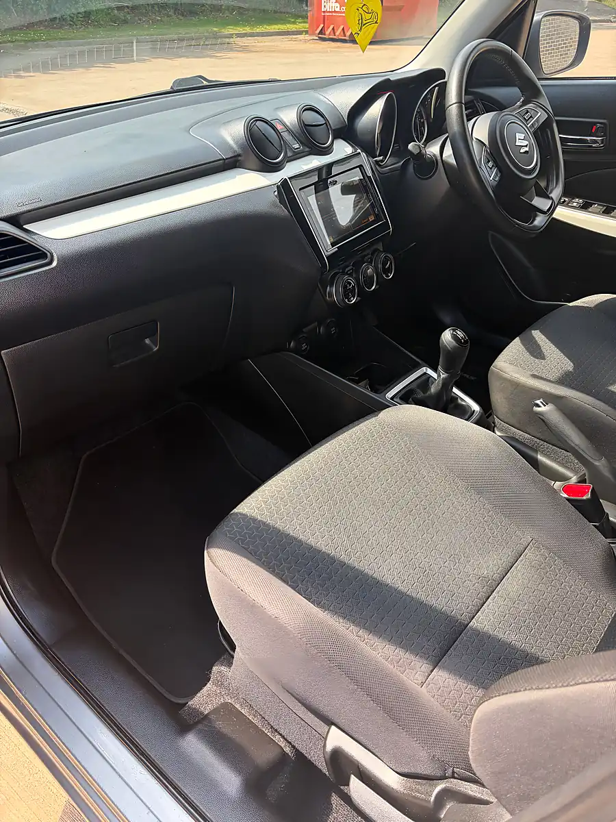 Used 2018 Suzuki Swift SZ5 Silver - Interior and Exterior details 11