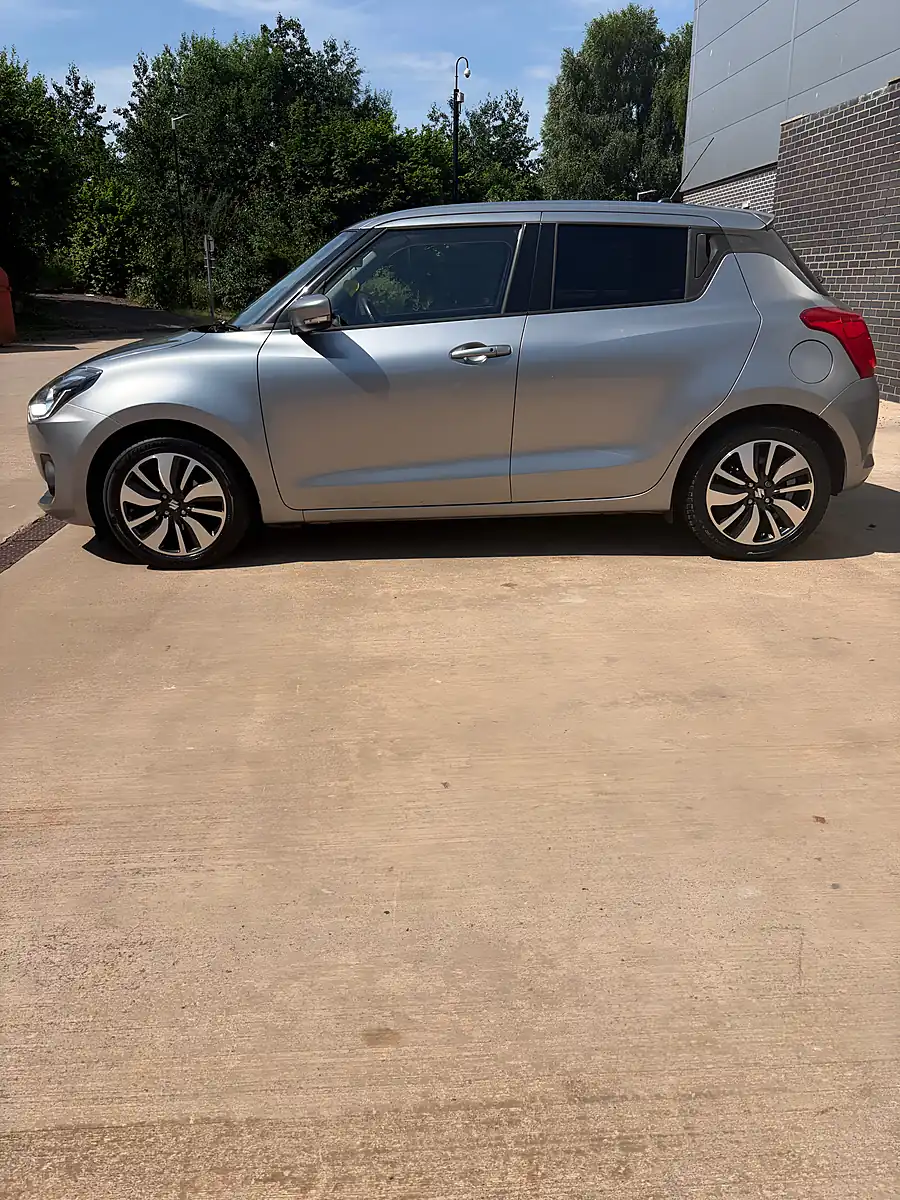 Used 2018 Suzuki Swift SZ5 Silver - Interior and Exterior details 2