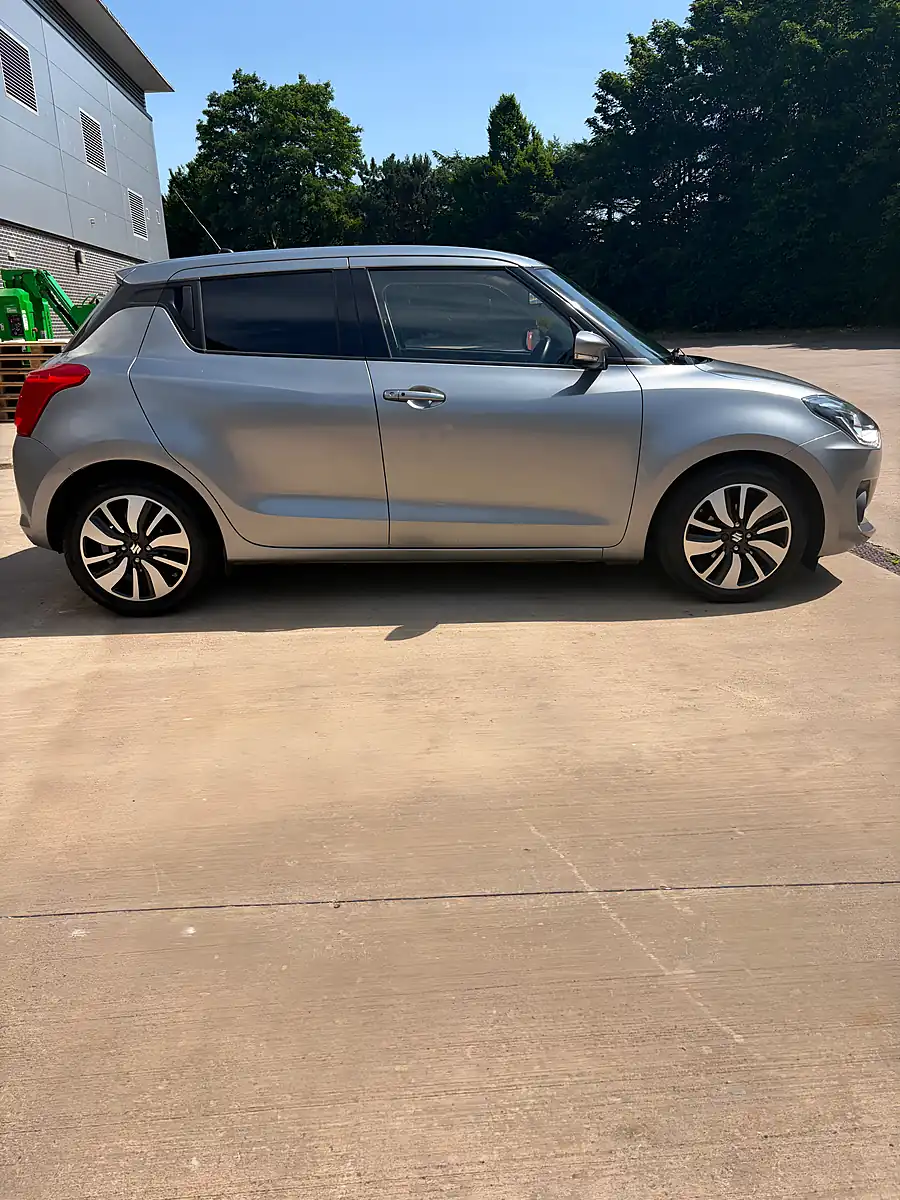 Used 2018 Suzuki Swift SZ5 Silver - Interior and Exterior details 6