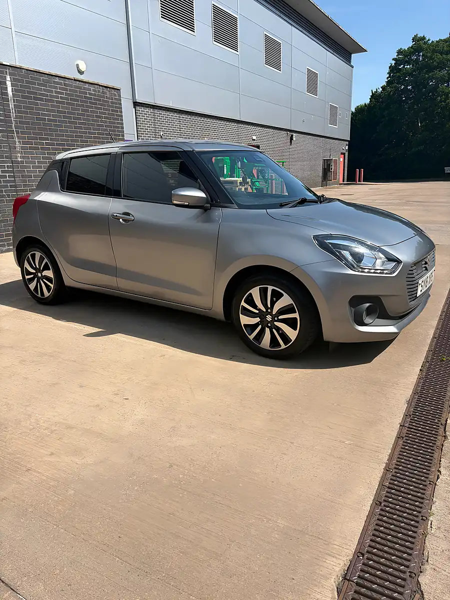 Used 2018 Suzuki Swift SZ5 Silver - Interior and Exterior details 7