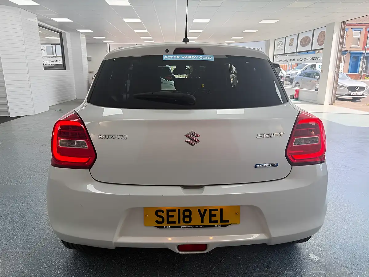 Used 2018 Suzuki Swift SZ5 White - Interior and Exterior details 11