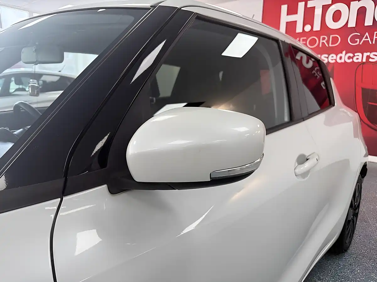 Used 2018 Suzuki Swift SZ5 White - Interior and Exterior details 17