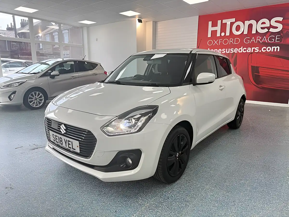 Used 2018 Suzuki Swift SZ5 White - Interior and Exterior details 19
