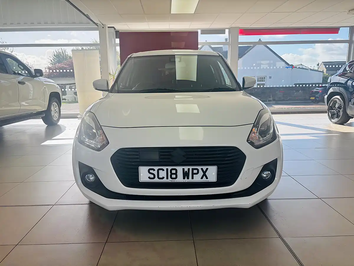 Used 2018 Suzuki Swift SZ5 White - Interior and Exterior details 2