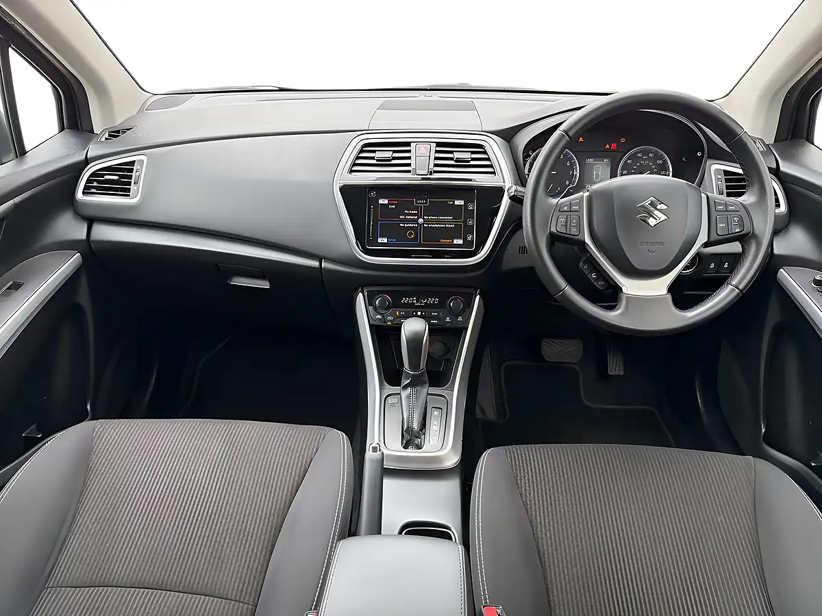 Used 2018 Suzuki SX4 S-Cross Sz-T Blue - Interior and Exterior details 11