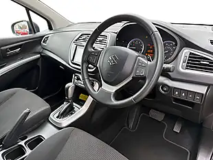 Used 2018 Suzuki SX4 S-Cross Sz-T Blue - Interior and Exterior details 8