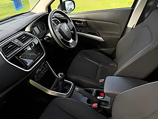 Used 2018 Suzuki SX4 S-Cross Sz-T Blue - Interior and Exterior details 10