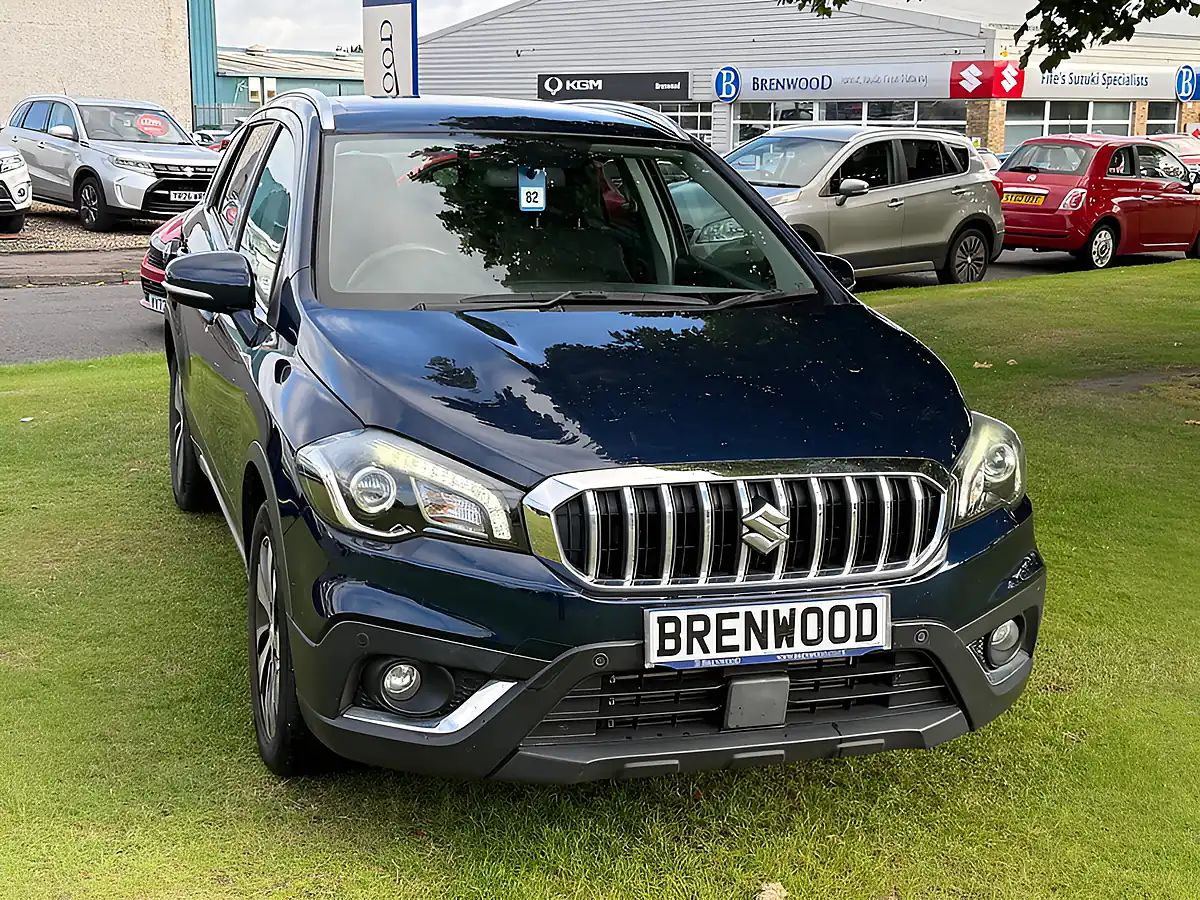 Used 2018 Suzuki SX4 S-Cross Sz-T Blue - Interior and Exterior details 2