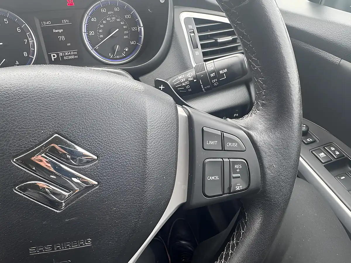 Used 2018 Suzuki SX4 S-Cross Sz-T Grey - Interior and Exterior details 8