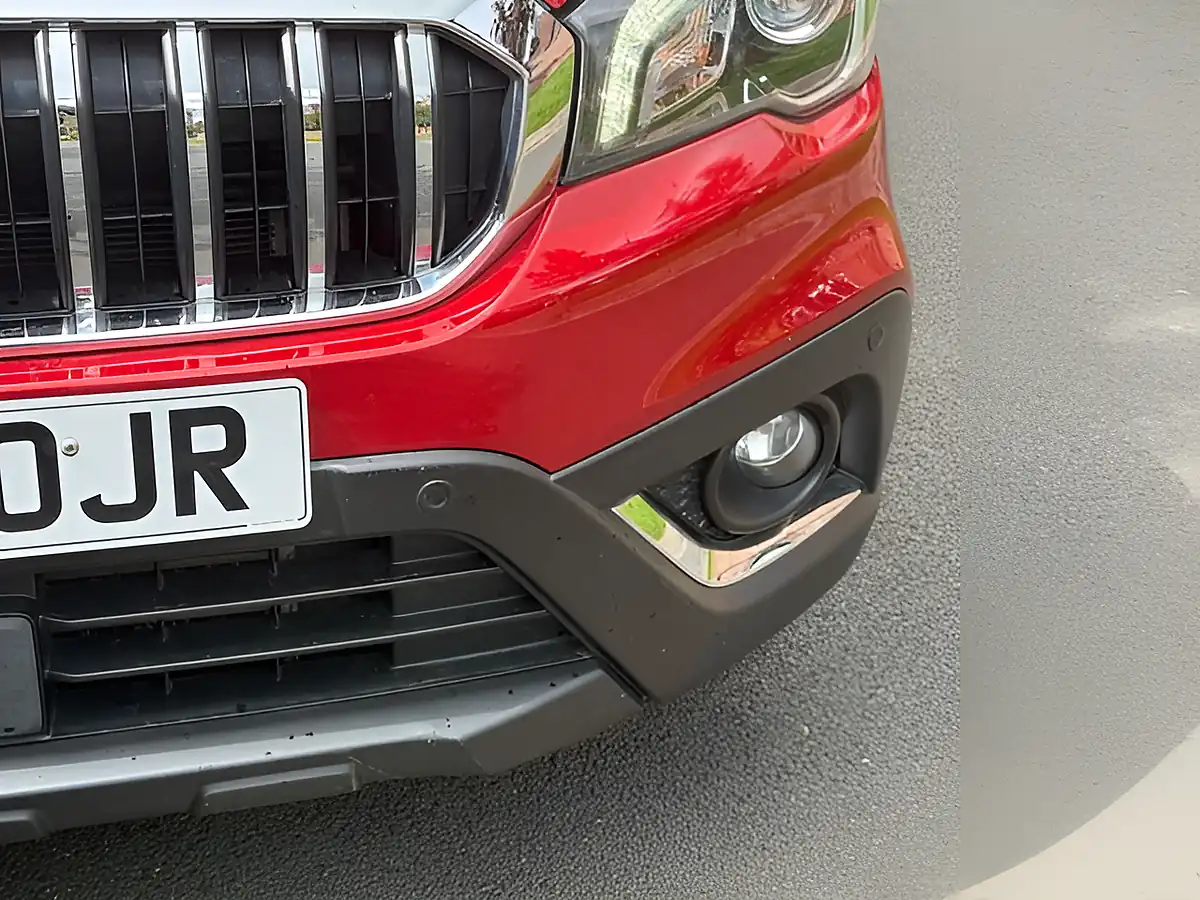 Used 2018 Suzuki Sx4 S-Cross Sz-T Red - Interior and Exterior details 12