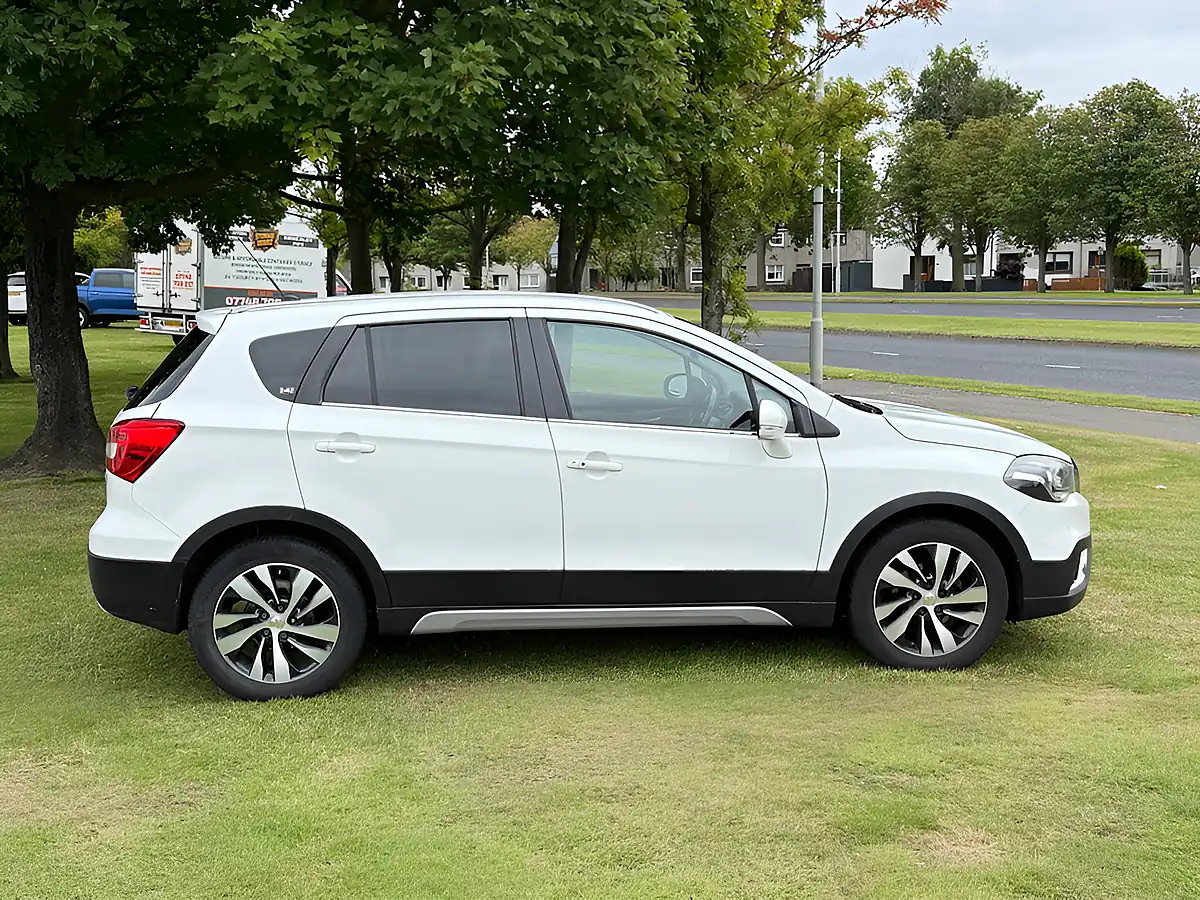 Used 2018 Suzuki SX4 S-Cross Sz-T Red - Interior and Exterior details 6