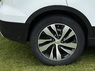 Used 2018 Suzuki SX4 S-Cross Sz-T Red - Interior and Exterior details 8