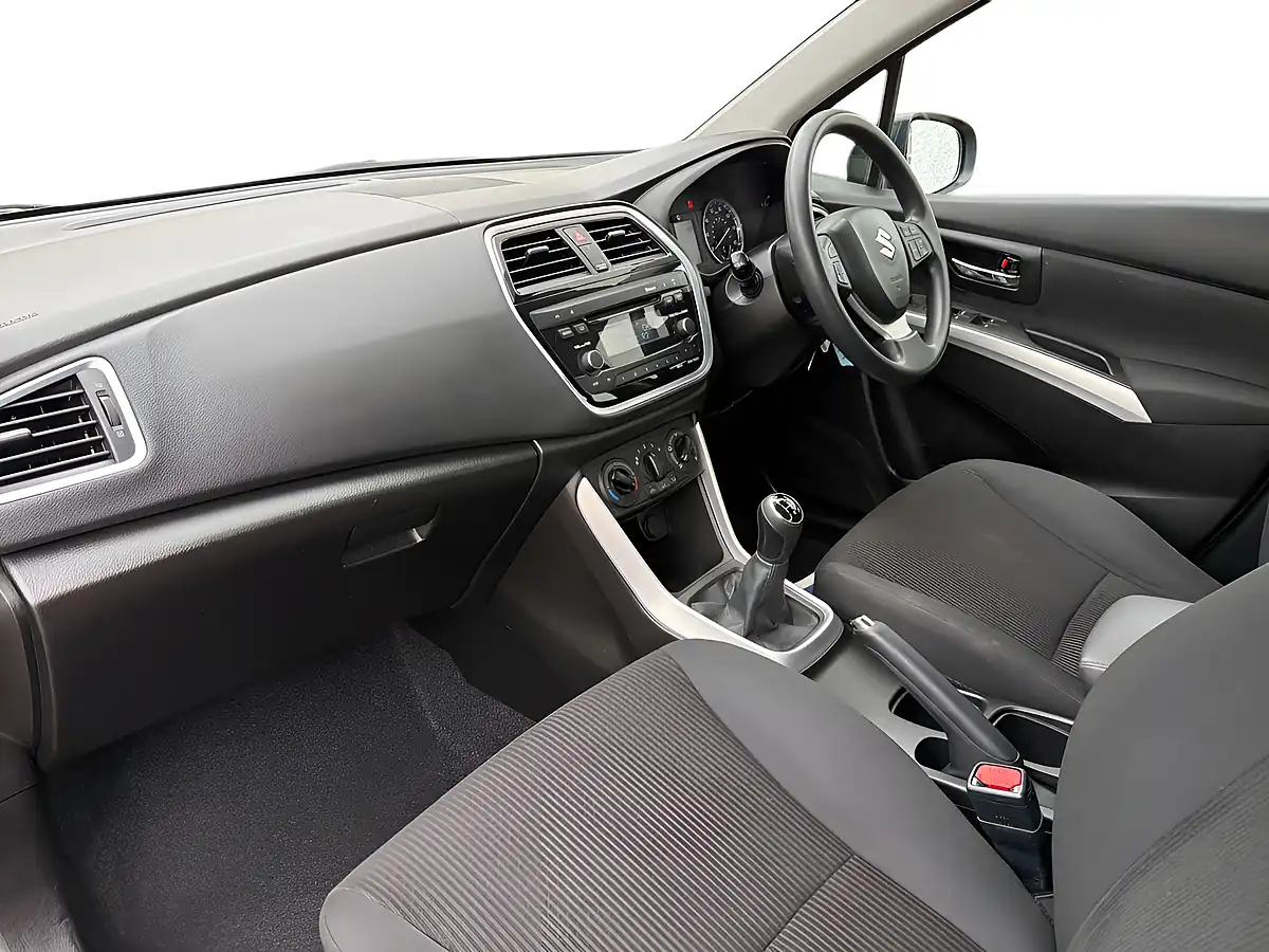 Used 2018 Suzuki SX4 S-Cross SZ4 Black - Interior and Exterior details 10