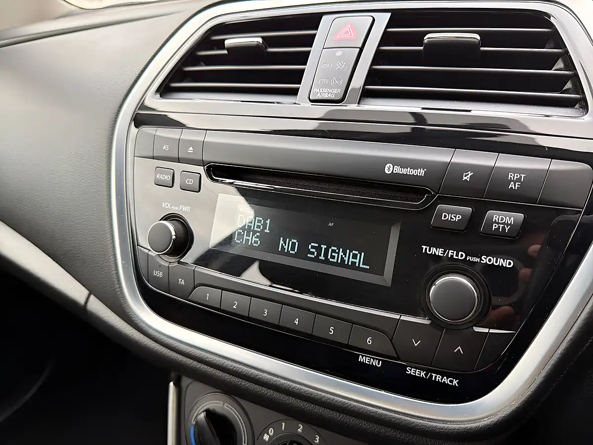 Used 2018 Suzuki SX4 S-Cross SZ4 Black - Interior and Exterior details 15
