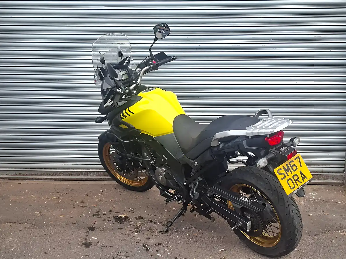 Used 2018 Suzuki V-Strom 650 Yellow - Interior and Exterior details 6