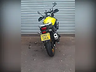 Used 2018 Suzuki V-Strom 650 Yellow - Interior and Exterior details 7