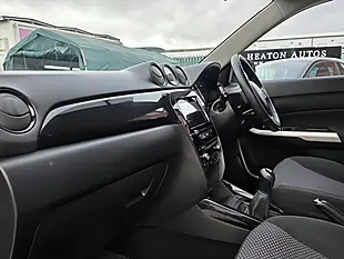 Used 2018 Suzuki Vitara Kuro White - Interior and Exterior details 3