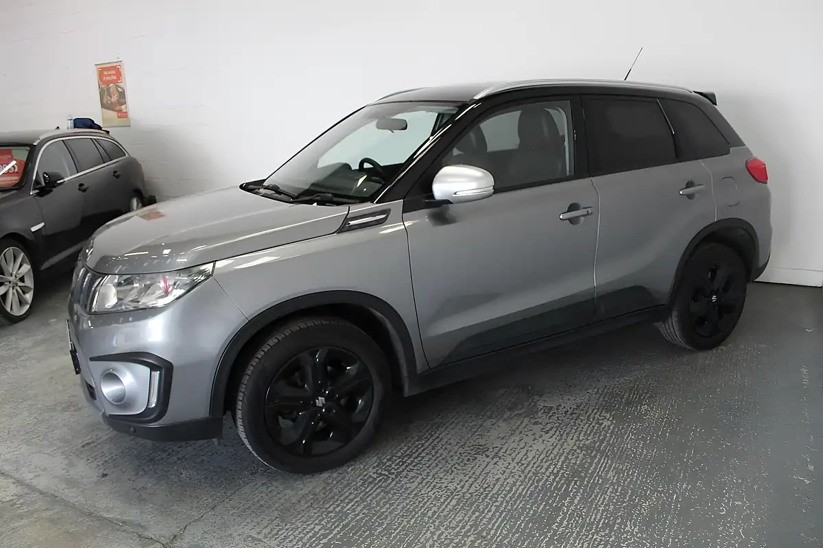 Used 2018 Suzuki Vitara S Allgrip Grey - Interior and Exterior details 4