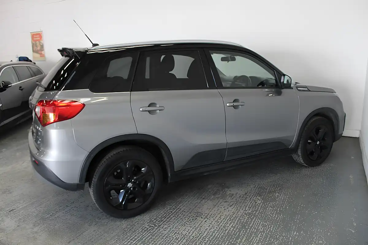 Used 2018 Suzuki Vitara S Allgrip Grey - Interior and Exterior details 8