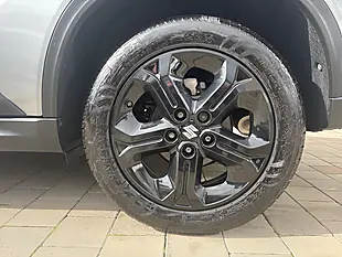 Used 2018 Suzuki Vitara S Allgrip Grey - Interior and Exterior details 7