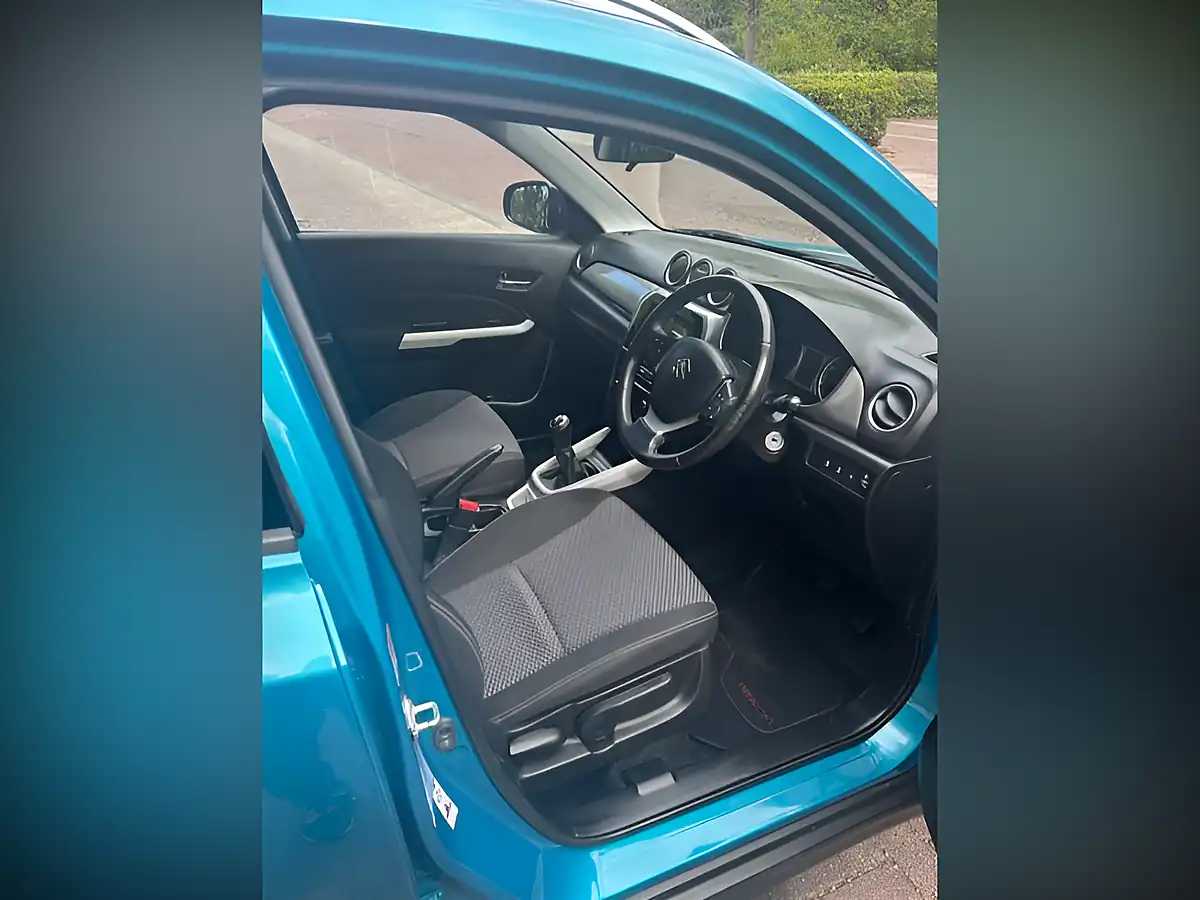 Used 2018 Suzuki Vitara Sz-T Aqua Blue Metallic - Interior and Exterior details 10