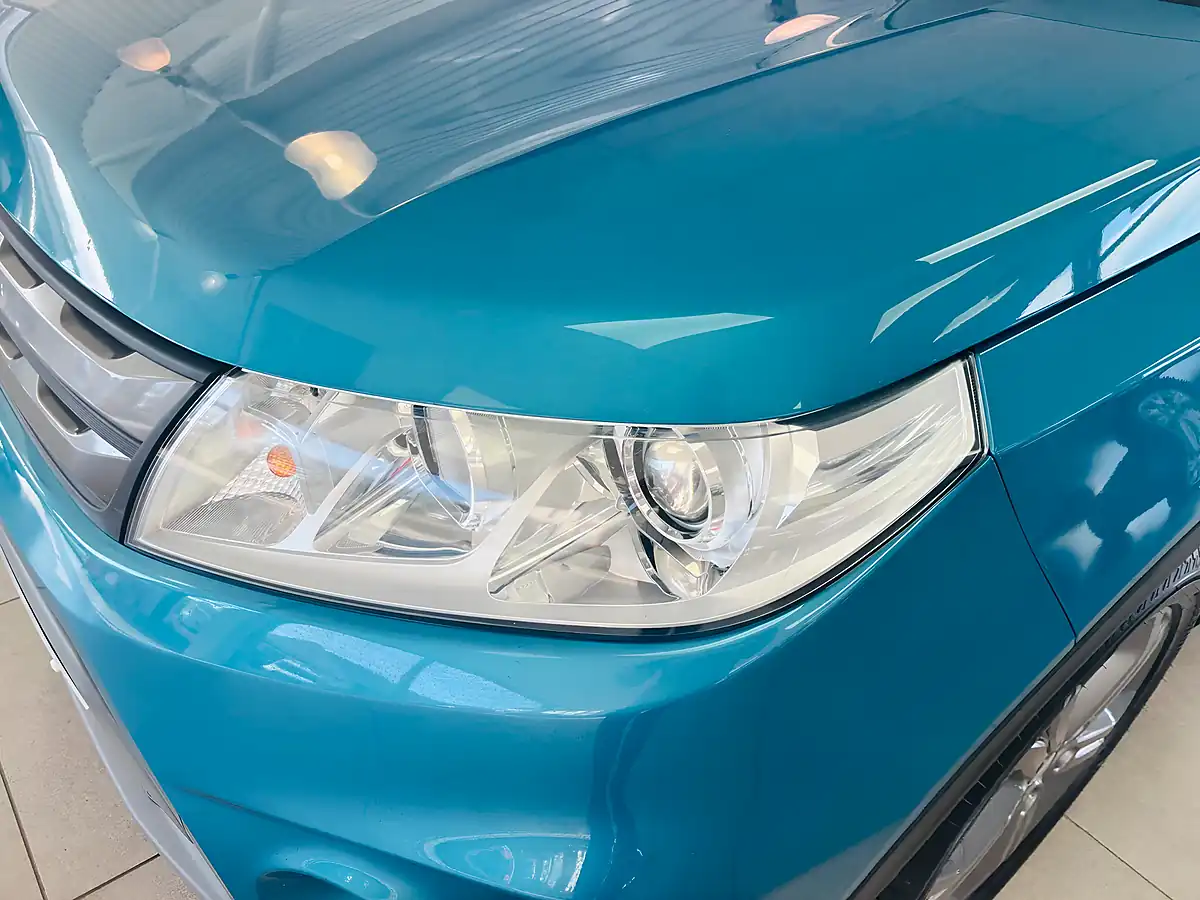 Used 2018 Suzuki Vitara Sz-T Blue - Interior and Exterior details 10