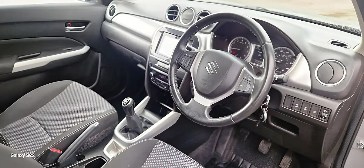 Used 2018 Suzuki Vitara Sz-T Grey - Interior and Exterior details 14
