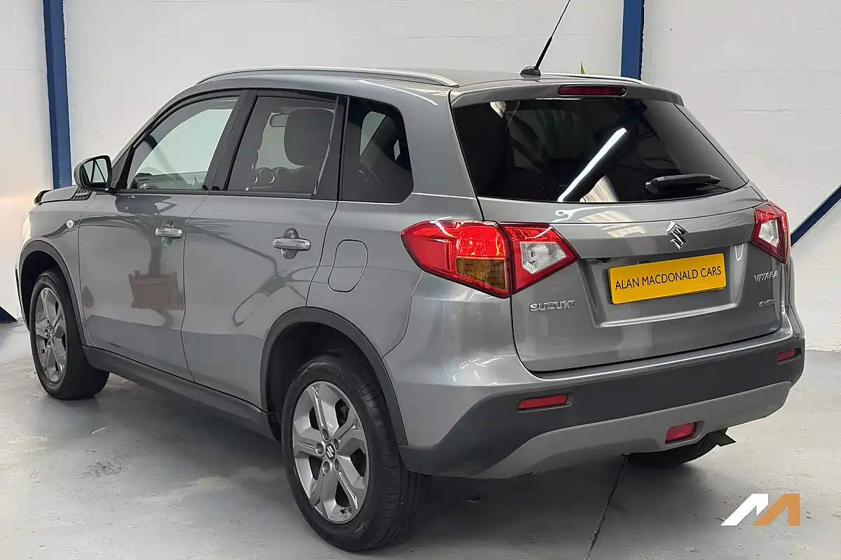 Used 2018 Suzuki Vitara Sz-T Grey - Interior and Exterior details 12