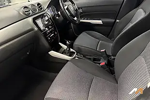 Used 2018 Suzuki Vitara Sz-T Grey - Interior and Exterior details 15