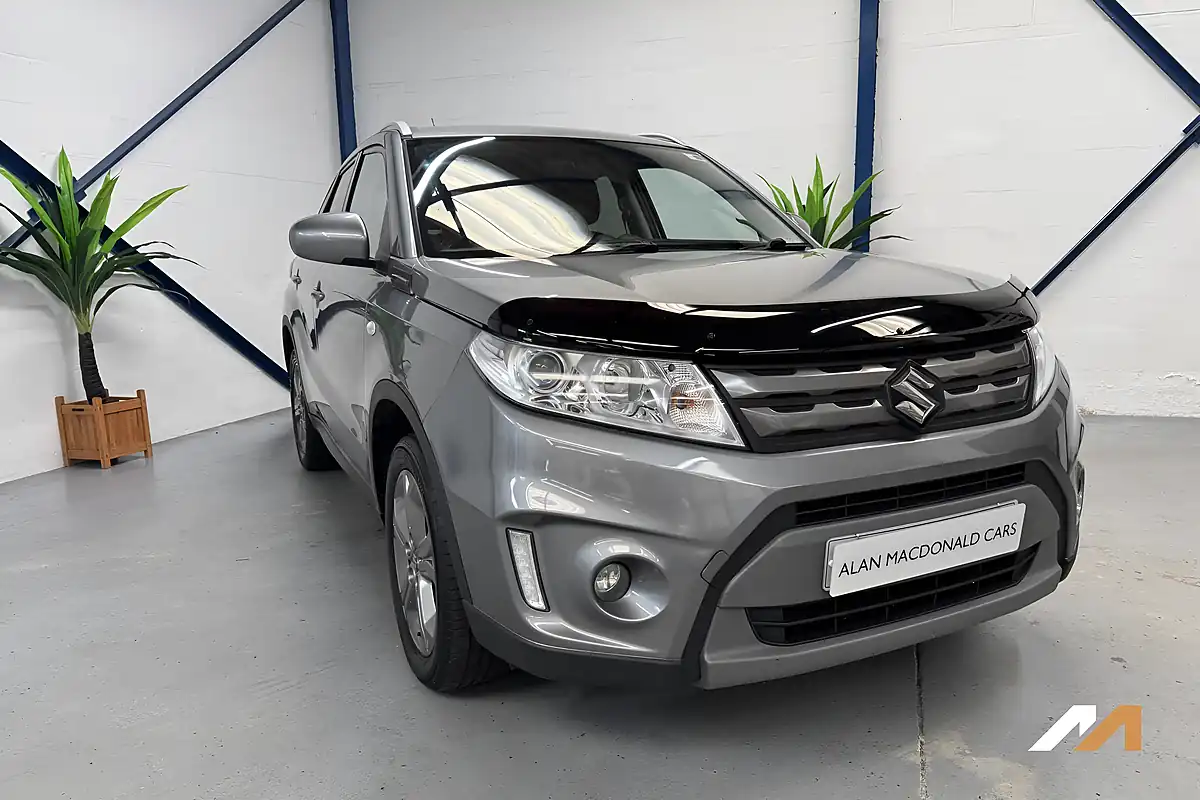 Used 2018 Suzuki Vitara Sz-T Grey - Interior and Exterior details 5