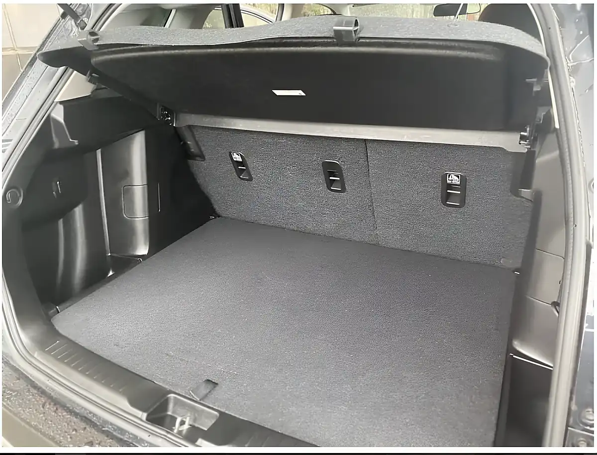 Used 2018 Suzuki Vitara Sz-T Kuro Black - Interior and Exterior details 6